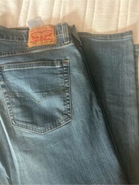 Levi's Men's Light Blue TAPER Leg Jeans